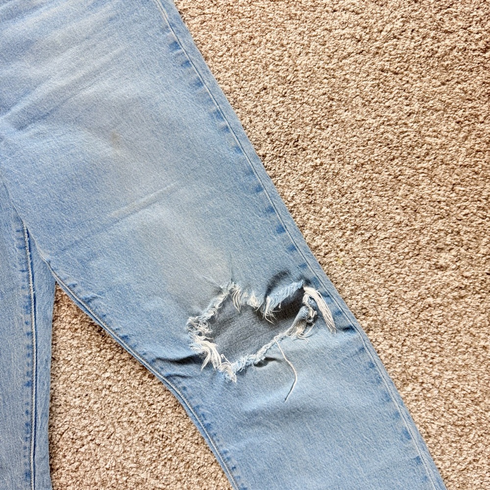 Levi’s Wedgie Straight Light Wash Jeans, 32 - Picture 4 of 10